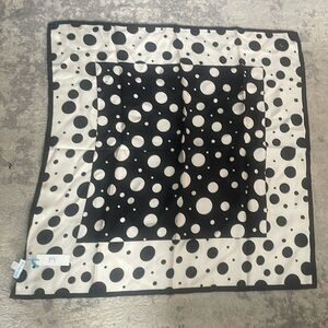 Perlavera 100% silk scarf polka dot black and white  new!